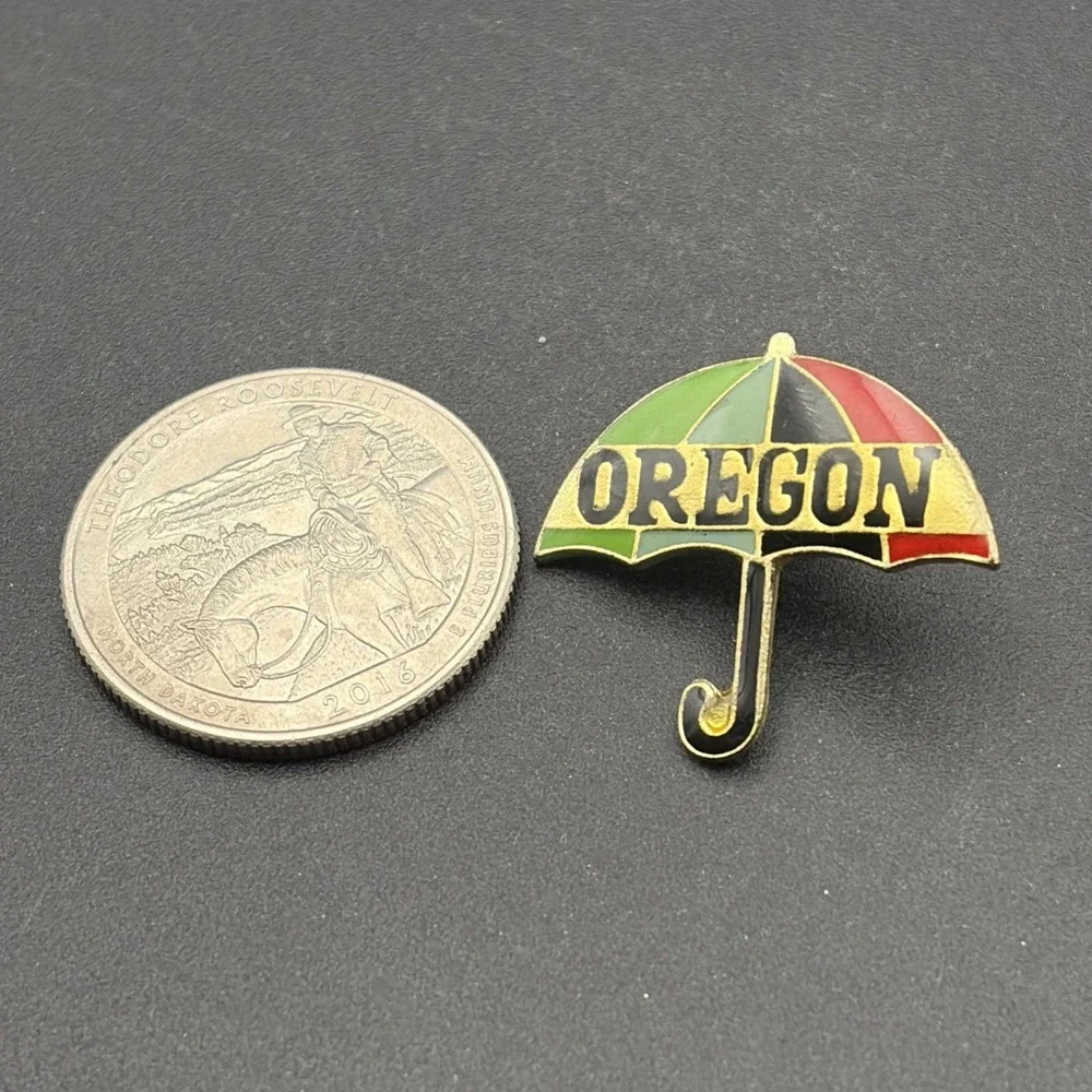 Oregon Umbrella‎ USA Lapel Hat Pin